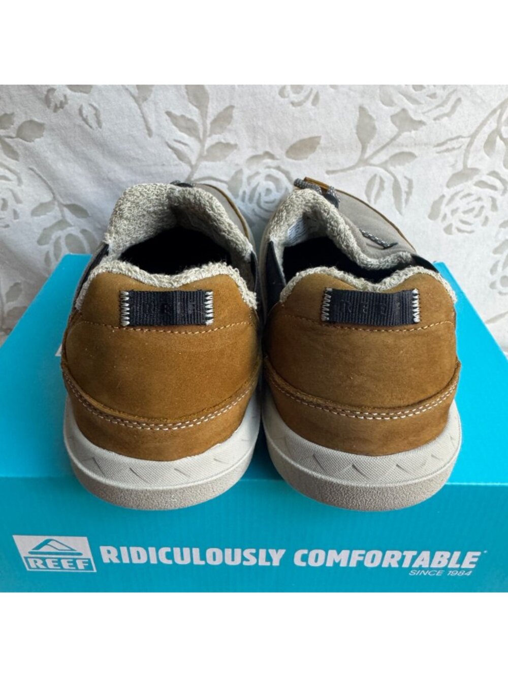 Reef Rambler Mens Suede Slip-On Shoes Sz 8 Brown & Tan Lightweight & Comfortable - Picture 6 of 10